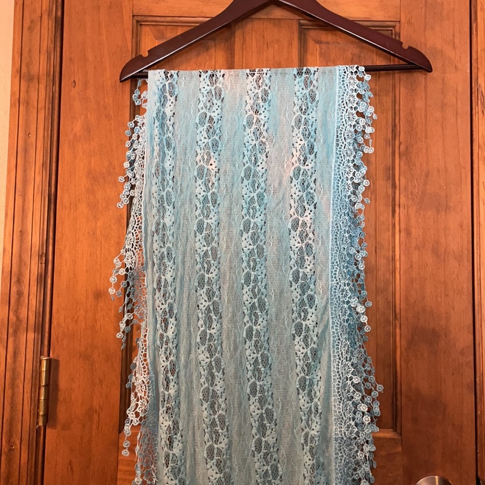 Ladies scarf